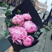 Букет из 5 пионов B012