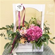 Woodbox & Flowers A057